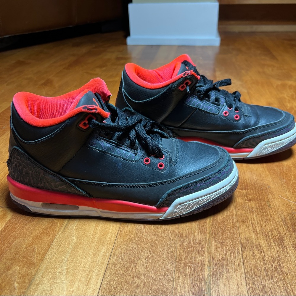 Nike Air Jordan 3 Retro Crimson Boys Shoes